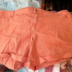 Women's Coral/Peach Shorts